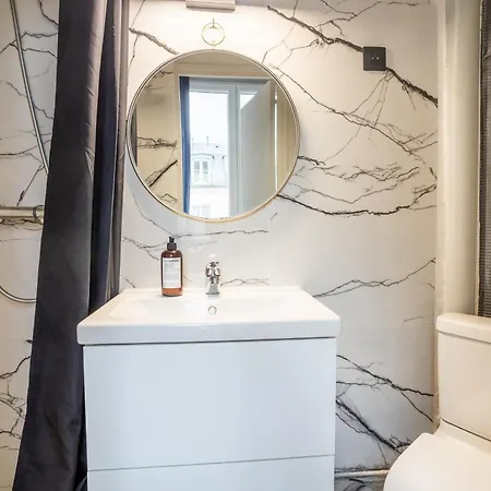Bail Mobilite Luxe Le Marais Apartment Paris